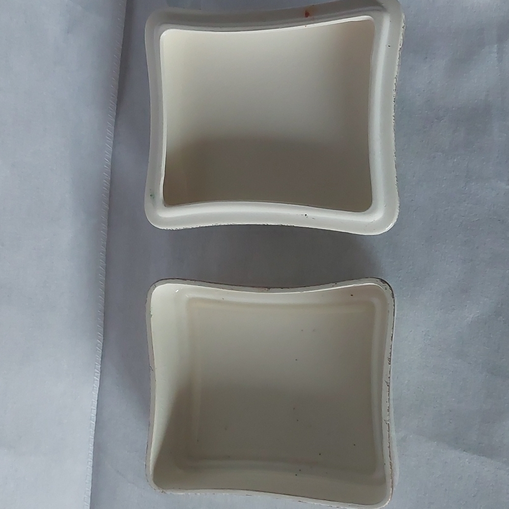 Vintage ceramic trinket box with lid flowers floral - Picture 8 of 15
